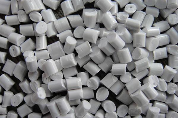 塑膠粒香港進(jìn)口，中港物流費(fèi)用有哪些？